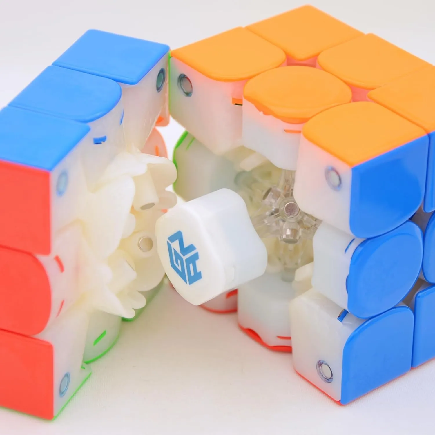 - tumble Stickerless, UV Coated Glossy GAN 356 Maglev 3x3 Magnetic Magic Cube Speed Puzzle 