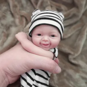 Adults Hand Made with Feeding & Bathing rime Accessories Reborn Silicone Baby Doll Boy 7 Inch Doll Mini Realistic Newborn Baby Doll Full Body Stress Relief for 