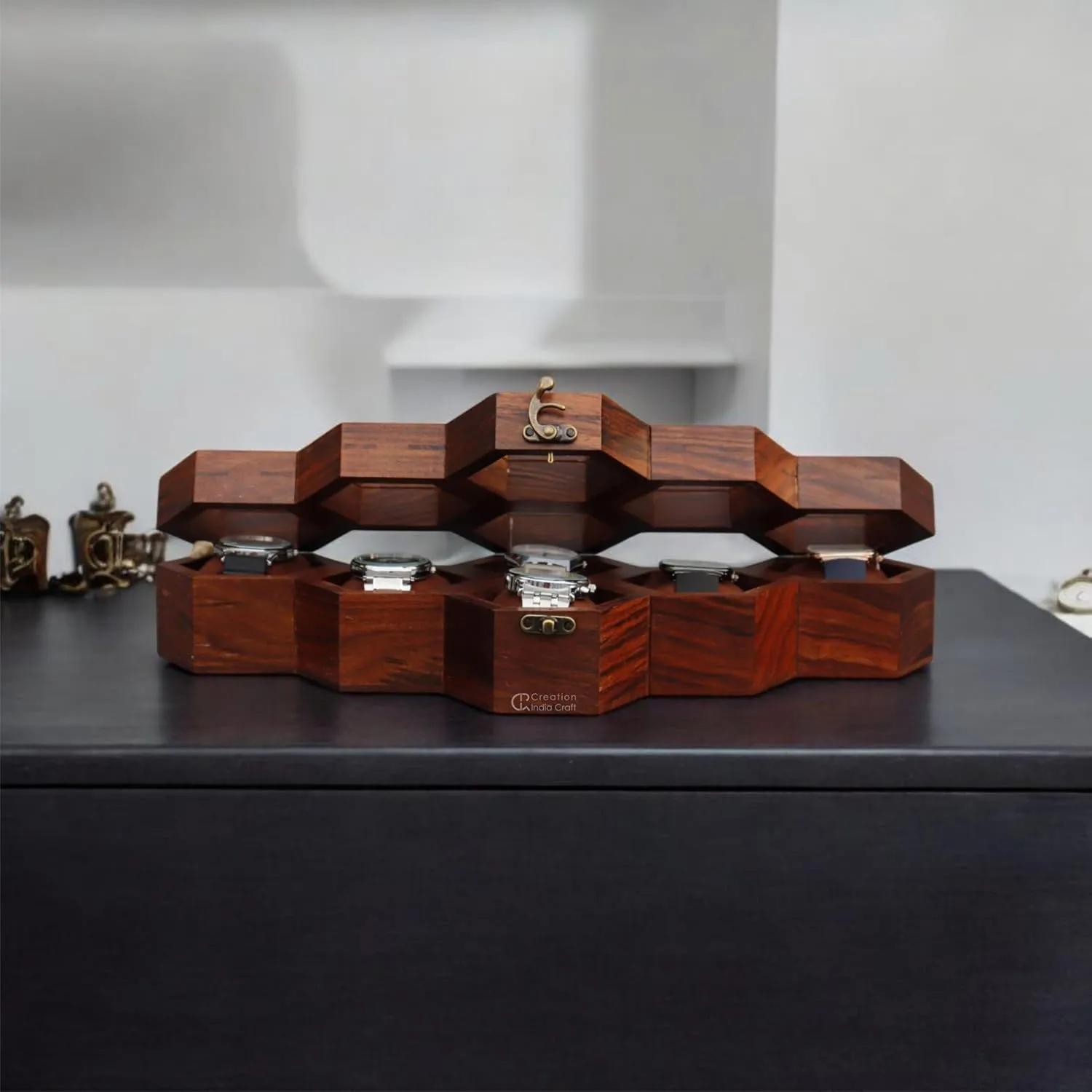 & Indian Rosewood Crafted midst ethological precise drape credence Wooden Watch Display Box$ Rosewood and Maple Construction$ Glass Lid with Vintage Lock$ Jewellery Storage Case - Maple 