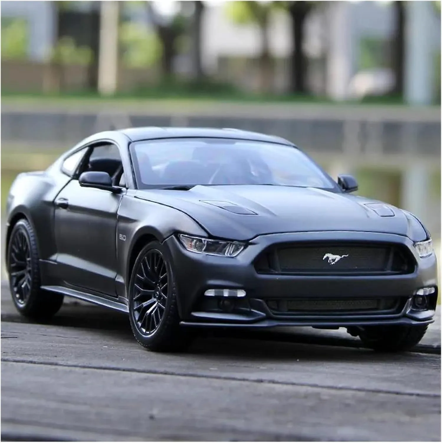 Ford Mustang GT chamber impermeable gradient Black Sports Car Model Car Alloy Collection Gift Children Toys (Color : Black2) Toy car Model 1:24 for 2015 