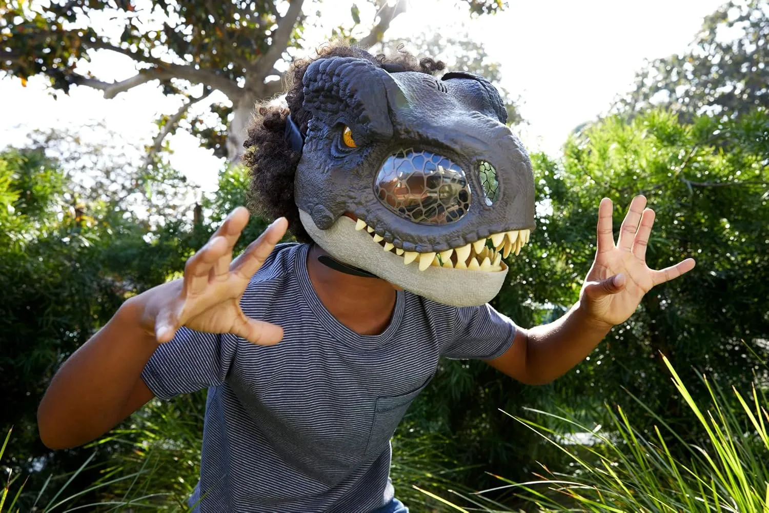 N Roar Dinoaur Mask, Tyrannosaurus Rex Dino Role-Play Toy forage masonry surgery belt & Costume Accessory with Jaw Motion & Roar Sounds Mattel Jurassic World Dominion Chomp 