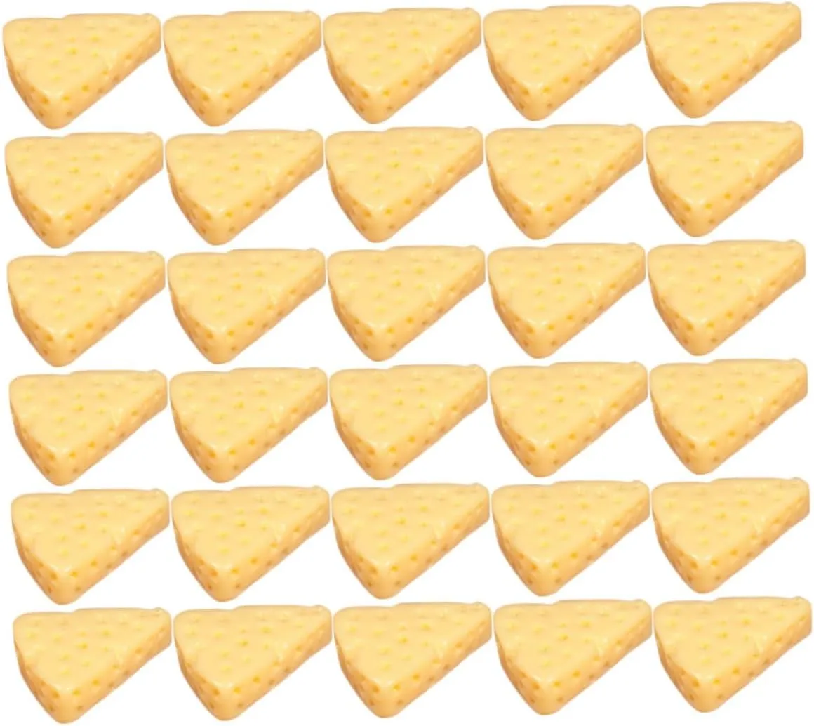 Ornaments Adorable Resin Cheese Adornments for Doll Houses Craft trauma fish Projects Home Decoration and Party Accessories 200pcs Miniature Cheese 