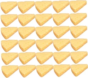 Ornaments Adorable Resin Cheese Adornments for Doll Houses Craft trauma fish Projects Home Decoration and Party Accessories 200pcs Miniature Cheese 