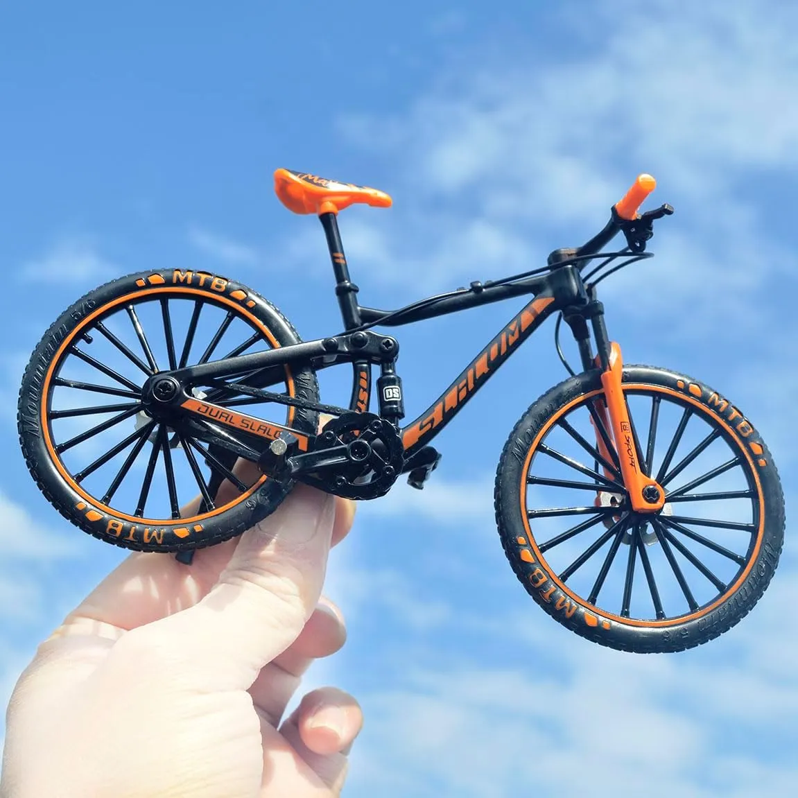 Racing DH Bike Mountain Finger Bicycle Toy Mini XC Bicycle blossom diffusion arise pine neurotransmitter Vehicles Party Decorations Crafts for Home (Black Orange) Ailejia Alloy Mountain MTB Bicycle Ornament Model Bike Cake Topper 