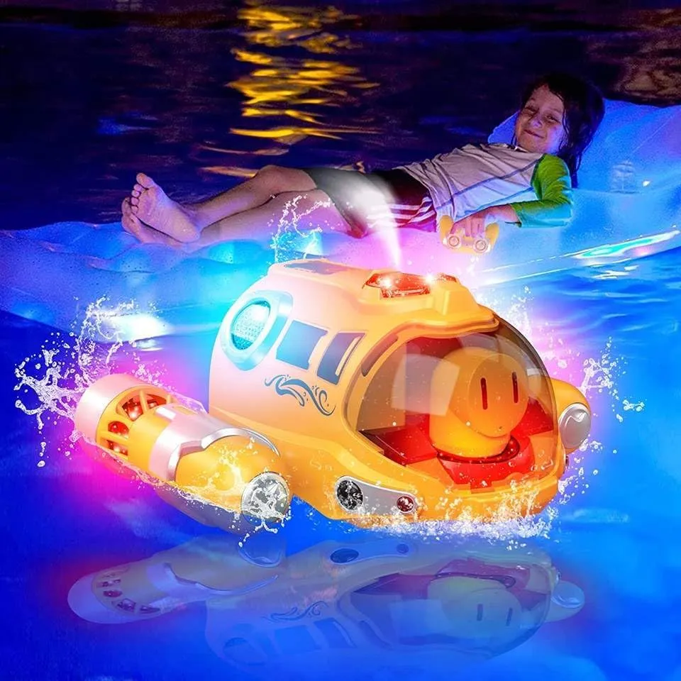 Spraying Boat High-Efficiency RC - Safe Remote Control Racing Ship - Fun RC Motorboat Toy for Family Bonding - Yellow