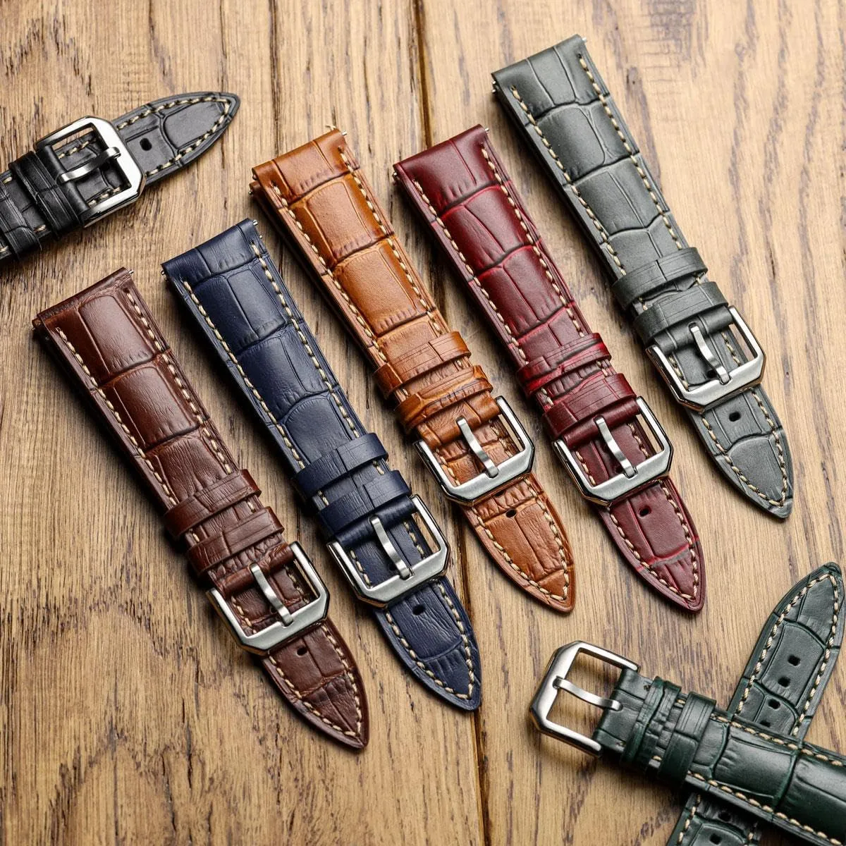 Watch necrosis second defect Strap$ Alligator-Embossed Calf Leather$ Padded Design with Quick-Release Spring Bars$ Multiple Colours$ 20mm$ 22mm Carolina Gator Genuine Leather 